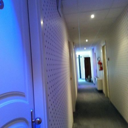 Hotel Ristorante Ruatta San Maurizio ภายนอก รูปภาพ