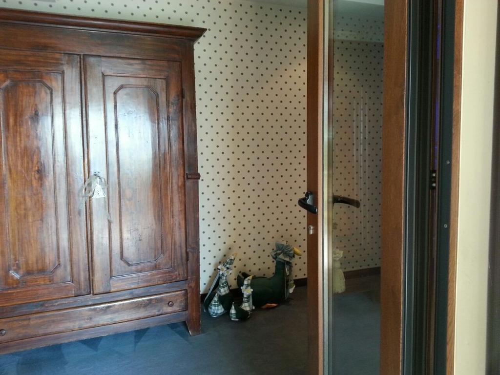 Hotel Ristorante Ruatta San Maurizio ภายนอก รูปภาพ